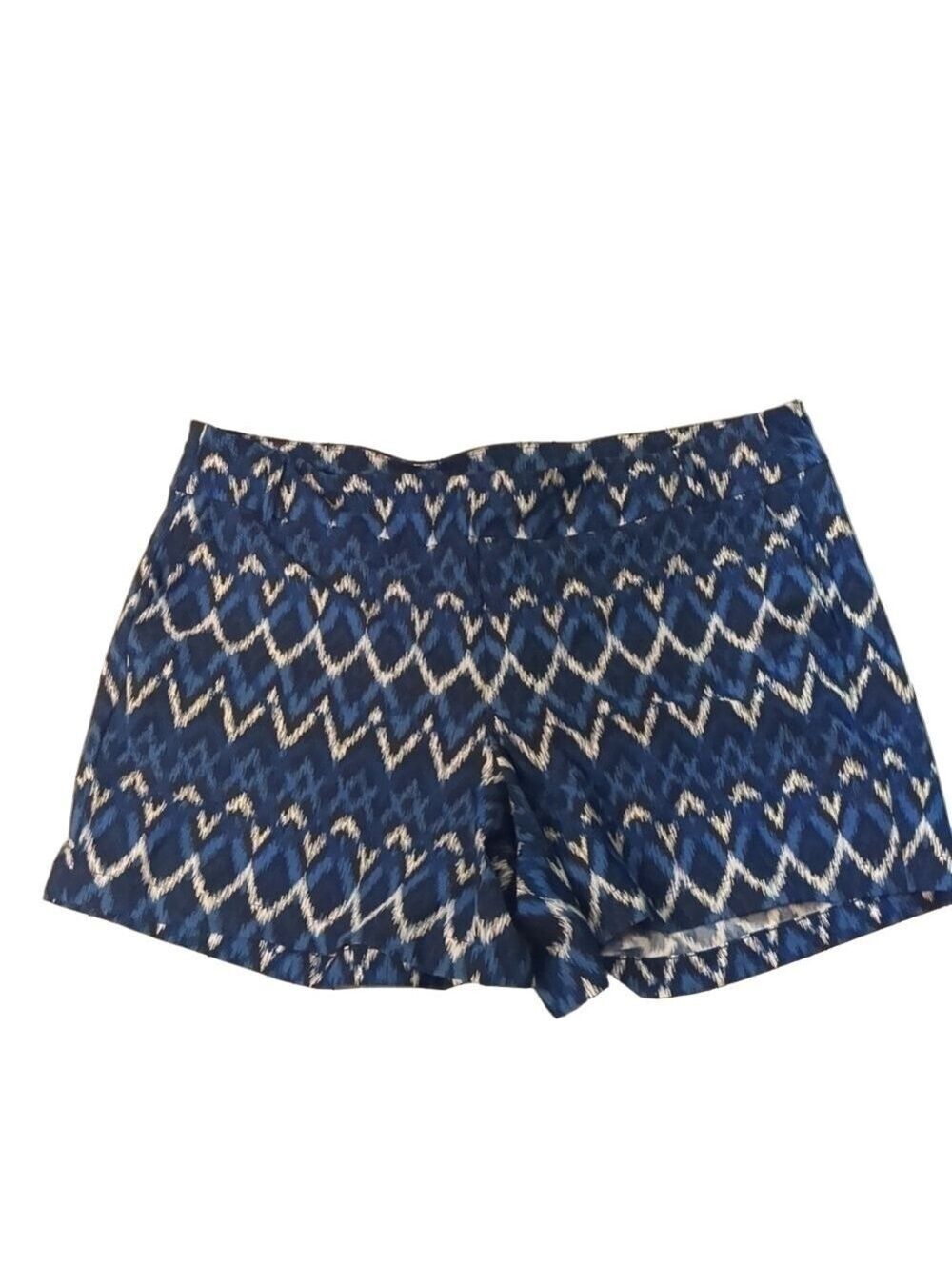 Spanx pull on shorts has belt loops size 2X